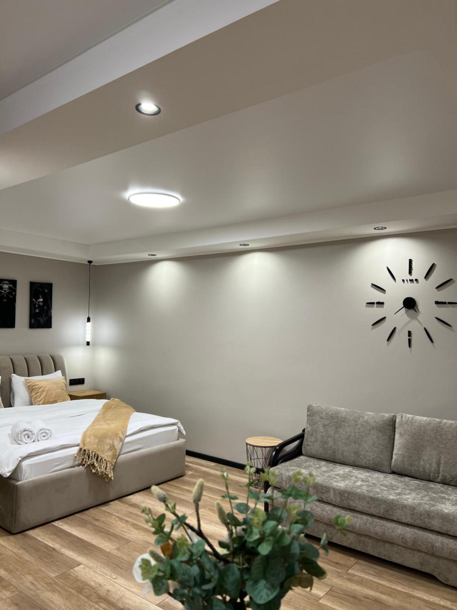 21 вулиця адміральська Apartment